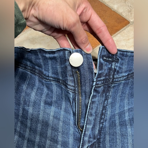 Uniq By Litz Striped Pattern Flared Denim - Picture 8 of 16